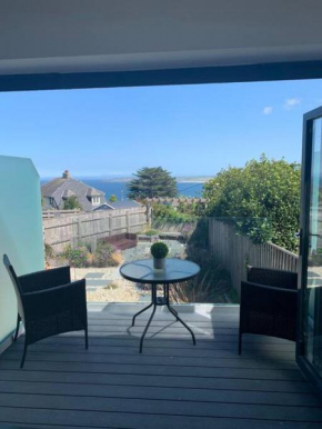 Carbis Daze Studio SuperKing bed St Ives Carbis Bay